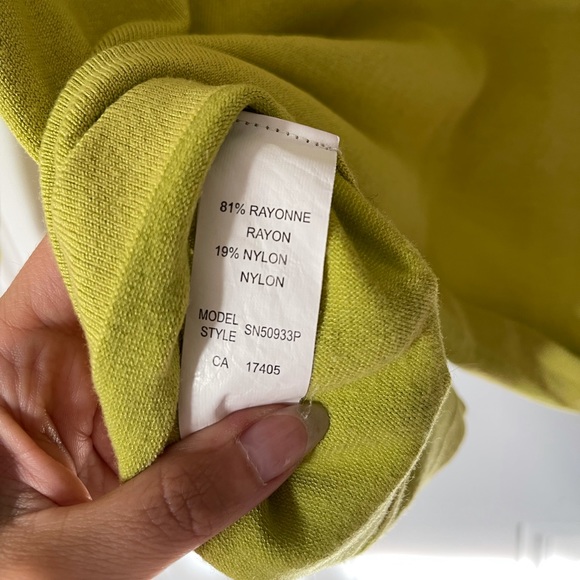 Light green sweater 💚 medium - Picture 7 of 7